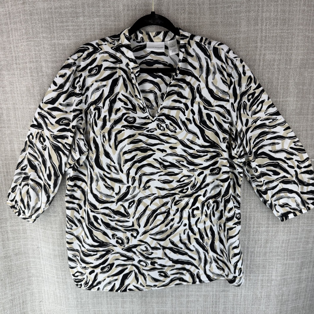 Alfred Dunner Blouse Womens 18 White Tunic V-Neck 3/4 Sleeve Animal Print